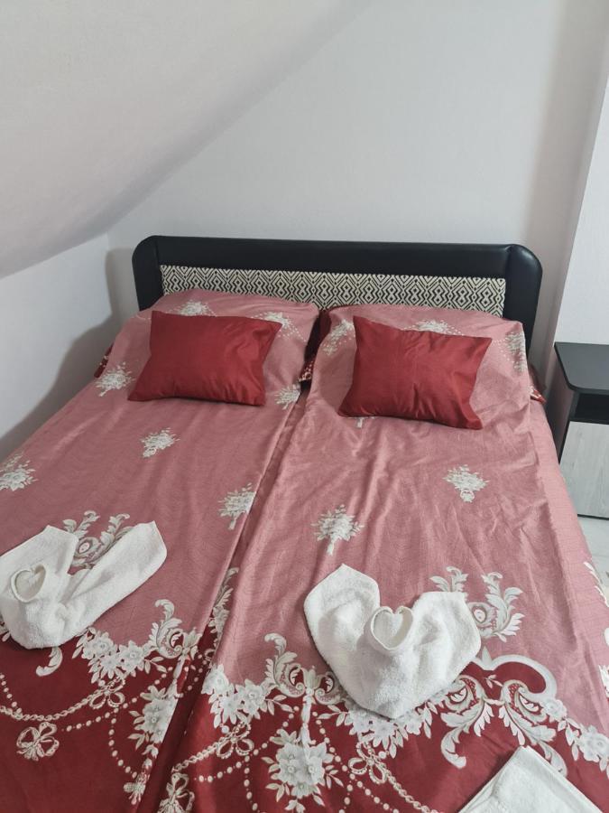 Hobby Vendeghaz Apartment Kiskunmajsa Ngoại thất bức ảnh