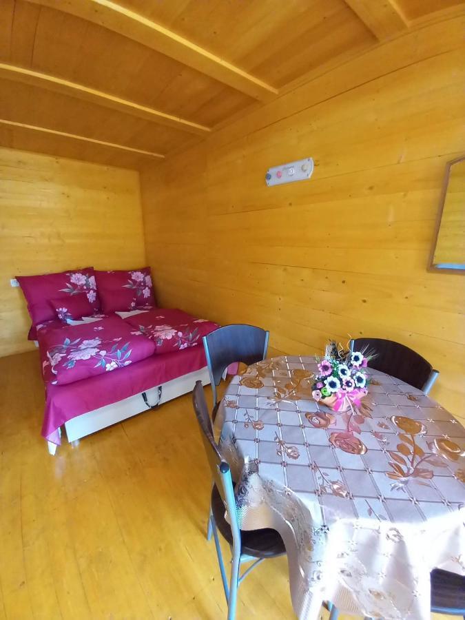 Hobby Vendeghaz Apartment Kiskunmajsa Ngoại thất bức ảnh